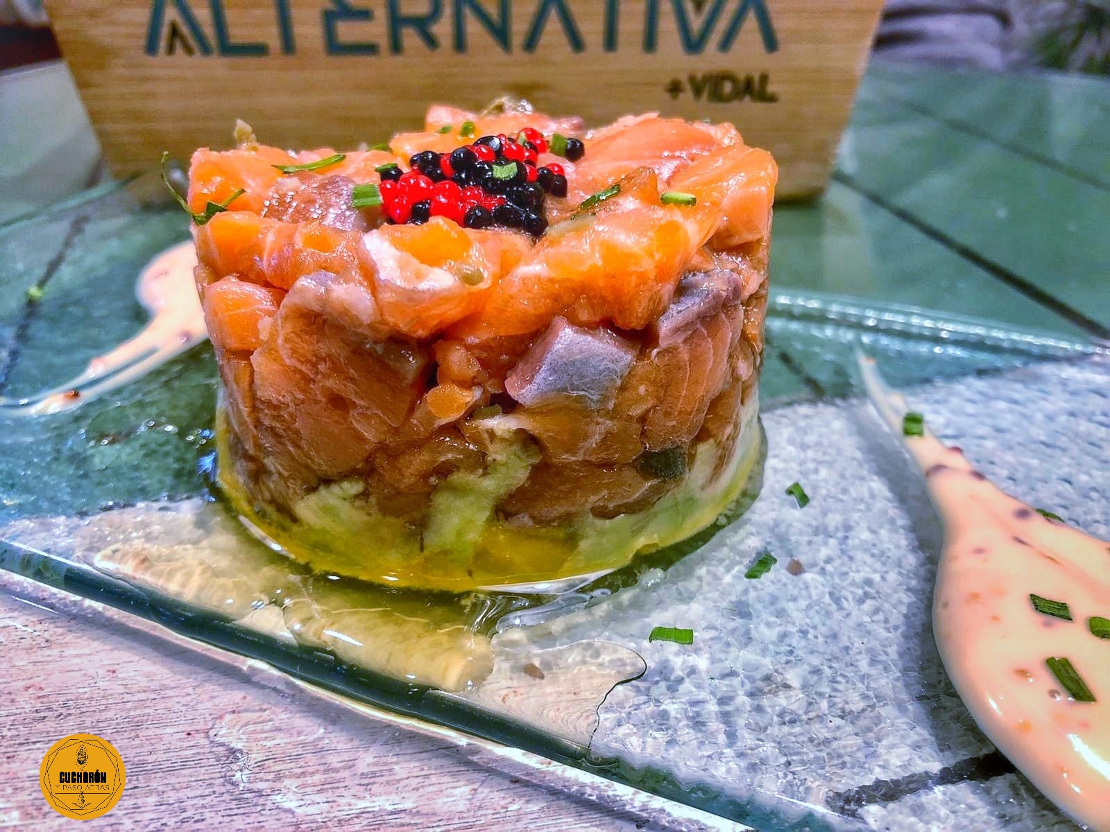 Restaurantes donde comer Tartar de salmón con aguacate y mango